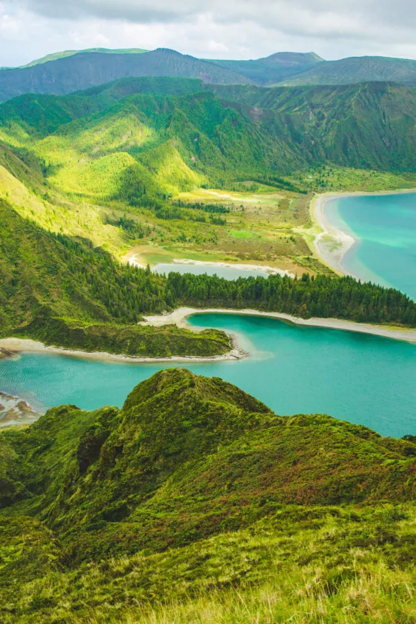 Azoren Sao Miguel Bezienswaardigheden Reisinformatie Lagoa Do Fogo Blauw Meer Groene Bergen