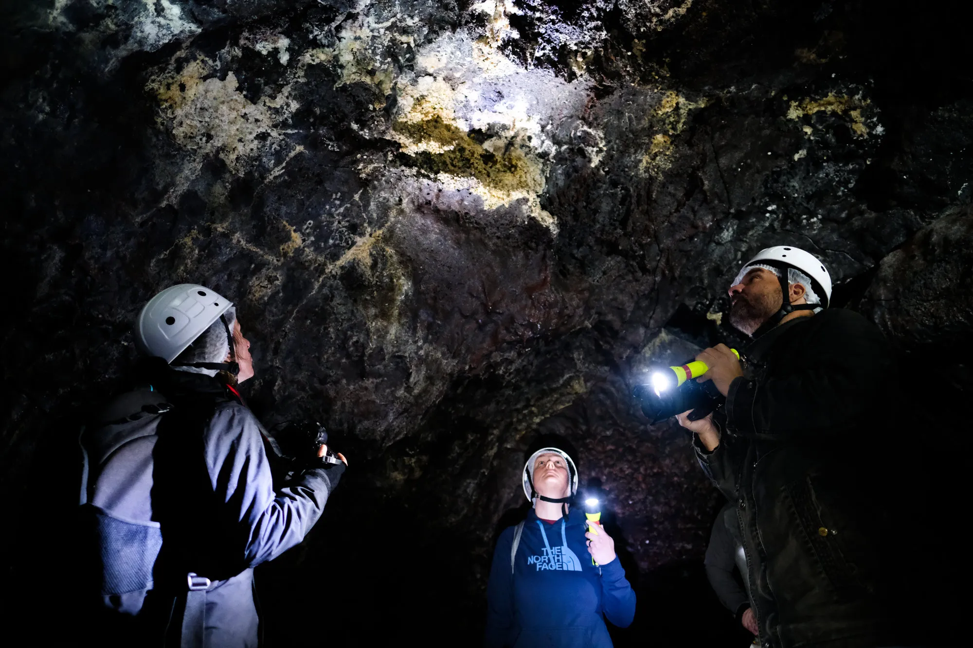 Azoren bezienswaardigheden Algar do Carvao grotten
