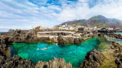 Canarische Eilanden Tenerife Garachico Stadje Rots Kust Zee Natuurlijke Zwembaden Baden Reisinformatie