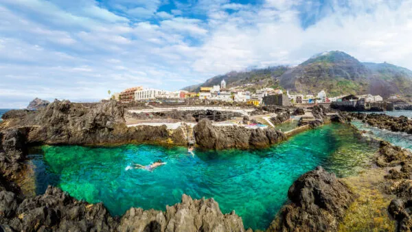 Canarische Eilanden Tenerife Garachico Stadje Rots Kust Zee Natuurlijke Zwembaden Baden Reisinformatie
