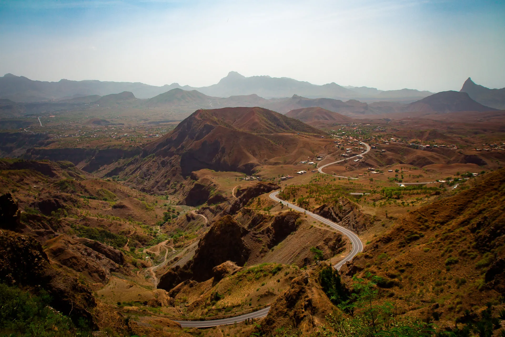 Weids uitzicht op het landschap van Serra Malegueta op het eiland Santiago