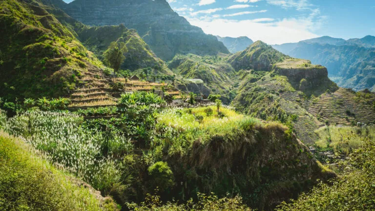 Uitzicht op de groene Paul-vallei in de binnenlanden van eiland Santo Antão