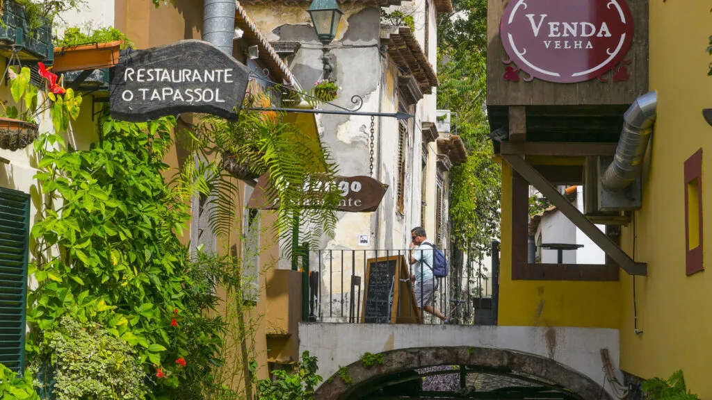 Madeira Funchal Stad Straat Huis Terras Eten Drinken